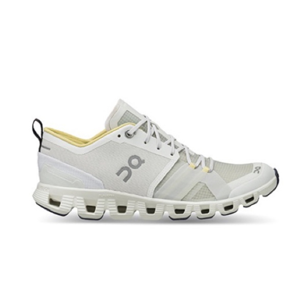 On Running, Cloud X Shift running shoes